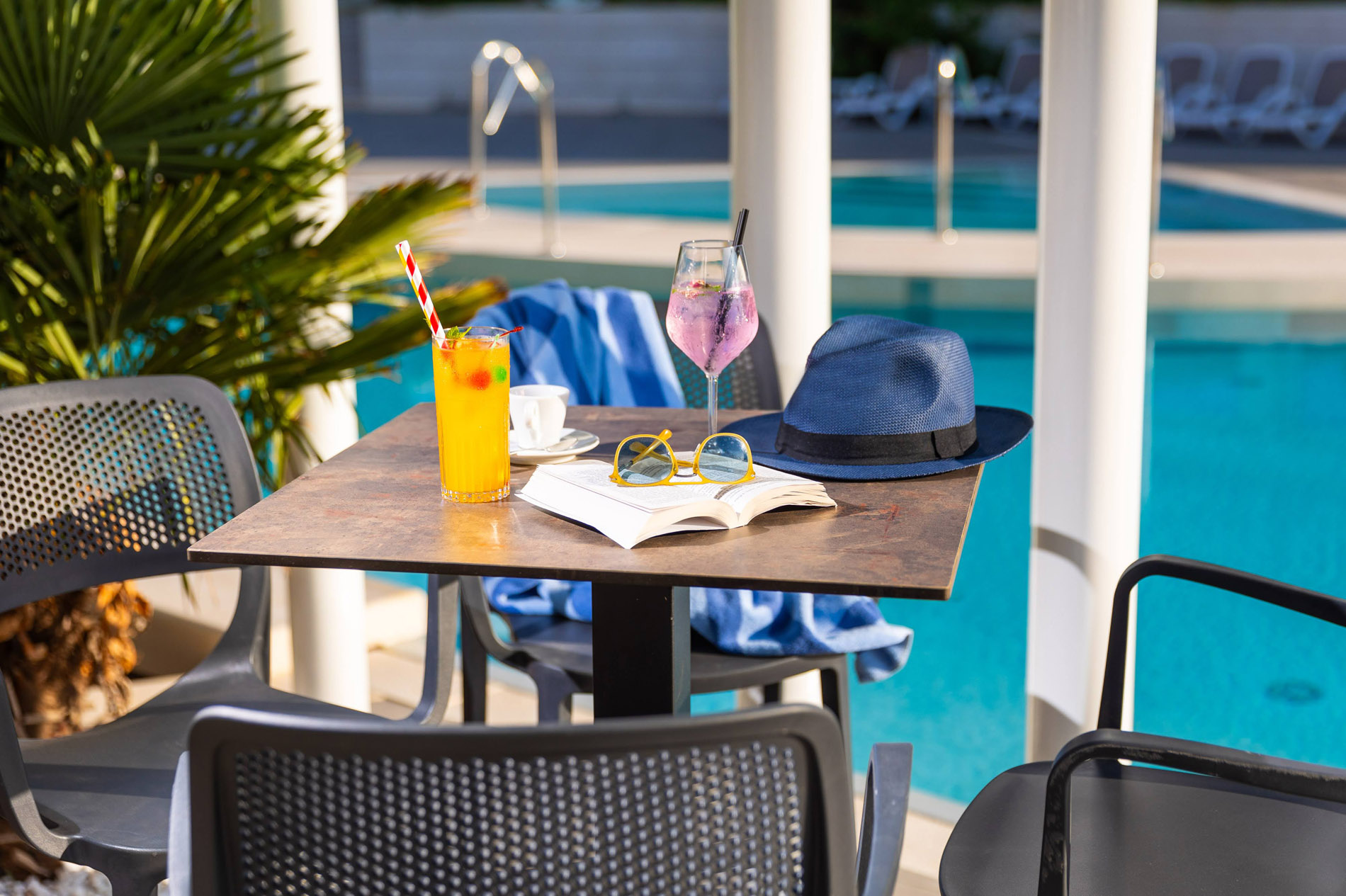 Pool Bar — Grand Hotel Park